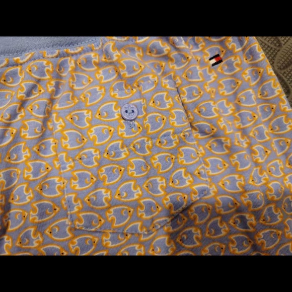 Tommy Hilfiger - new pant with fish pattern - Picture 3 of 3